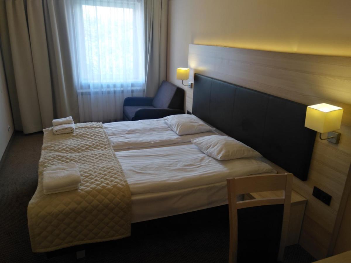 Spa Hotel Gloria Перемишль Екстер'єр фото