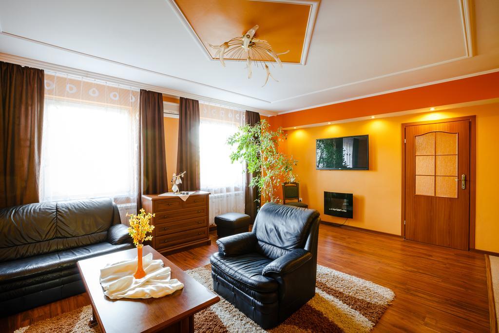 Spa Hotel Gloria Перемишль Екстер'єр фото