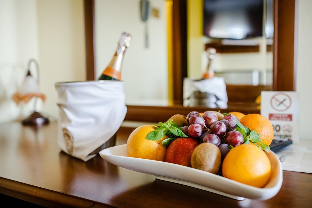 Spa Hotel Gloria Перемишль Екстер'єр фото