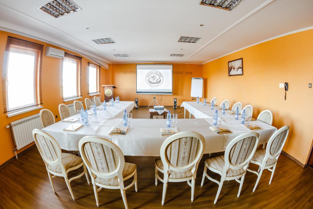 Spa Hotel Gloria Перемишль Екстер'єр фото
